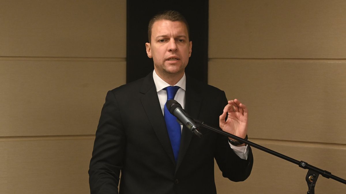 Menczer Tamás: újabb momentumos támadás Magyarország ellen