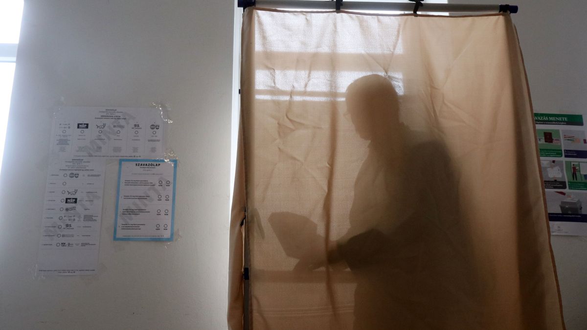 Magabiztosan nyerne a Fidesz-KDNP, ha most tartanák a választásokat