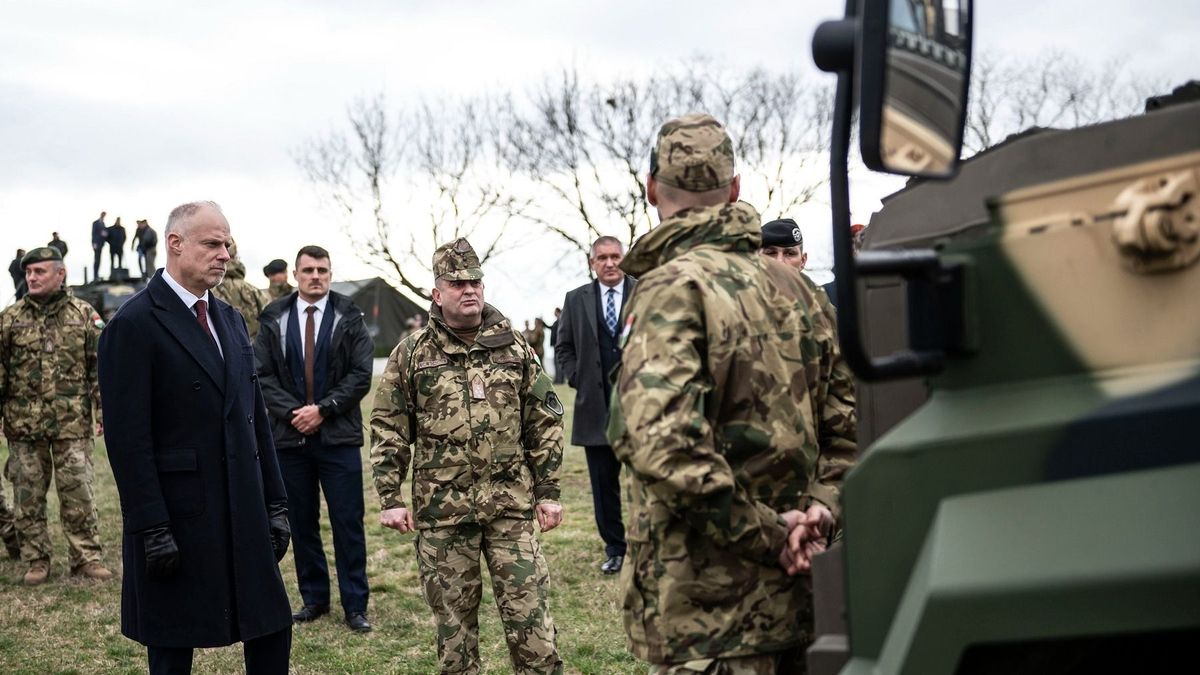 Szalay-Bobrovniczky Kristóf: a NATO-tagság a magyar biztonság szempontjából más minőséget jelent