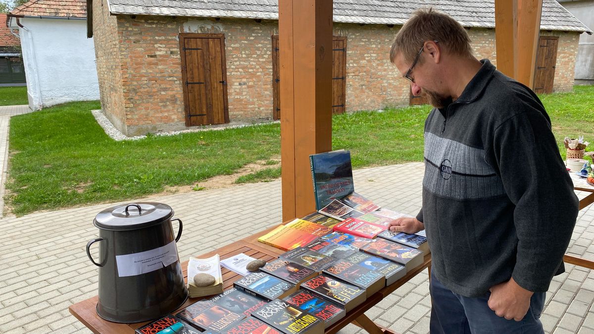 Kulturpiac – Könyvcserebere és magbörze a zirci termelői vásárban (podcast)
