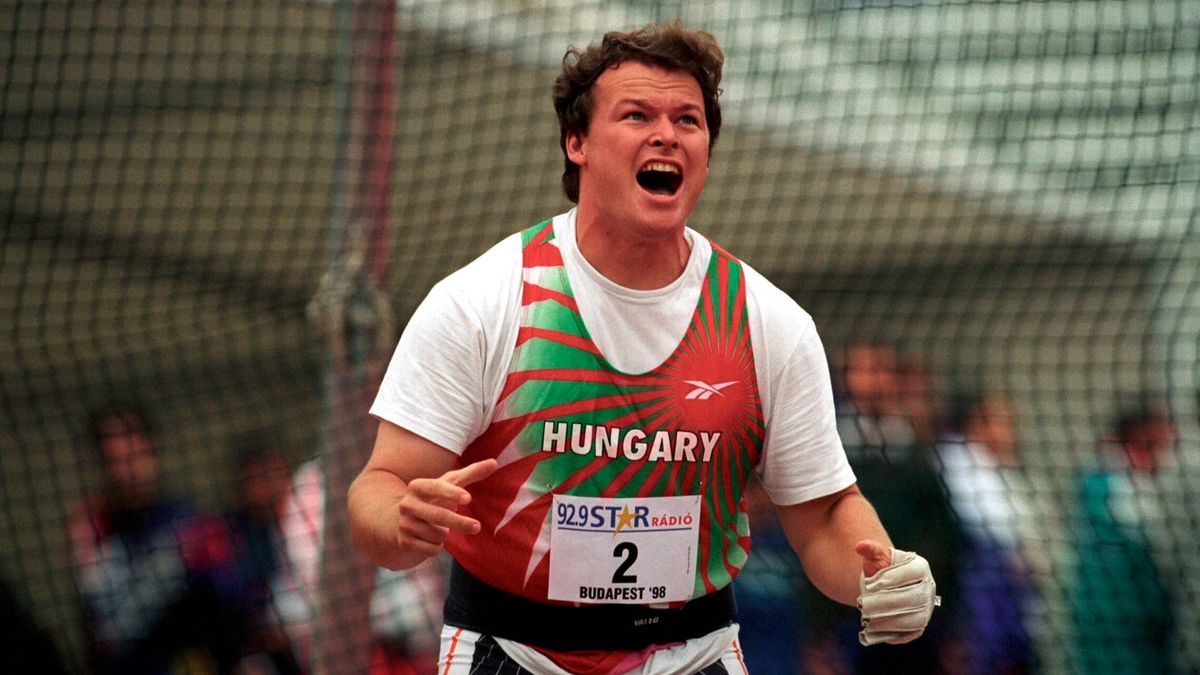 Kiss Balázs olimpiai bajnok kalapácsvető az amerikai egyetemi Hírességek Csarnokában
