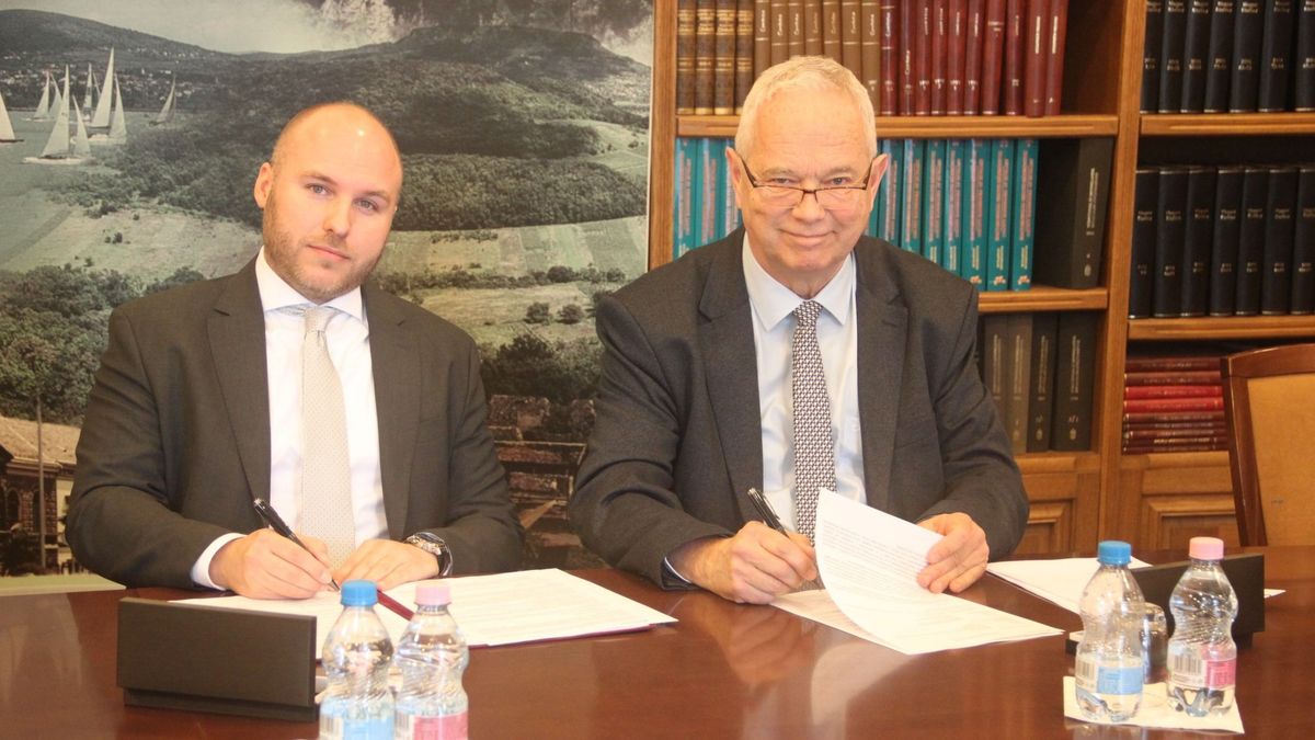 Együttműködési megállapodást kötött a Veszprém Vármegyei Önkormányzat