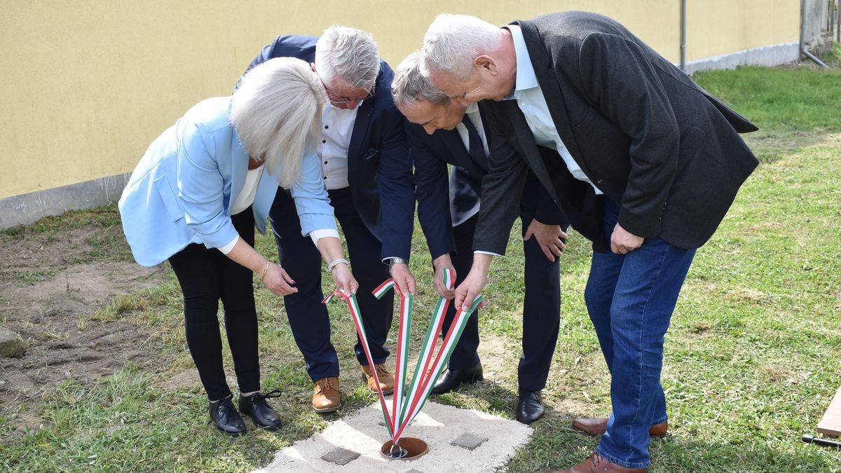 Közösségi szolgáltató központ épül Mihályházán