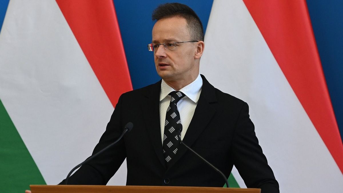 Szijjártó: több magyar vállalat is regionális éllovassá nőtte ki magát a kulcsiparágakban