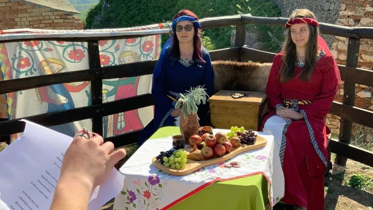 Hírvivők Viadala – Csupán 13 éves kis hölgy lett a bajnok a cseszneki várfutáson (képgaléria, videó)