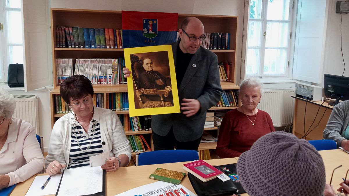 Kerekasztal Hanauer Árpád pedagógus püspökről