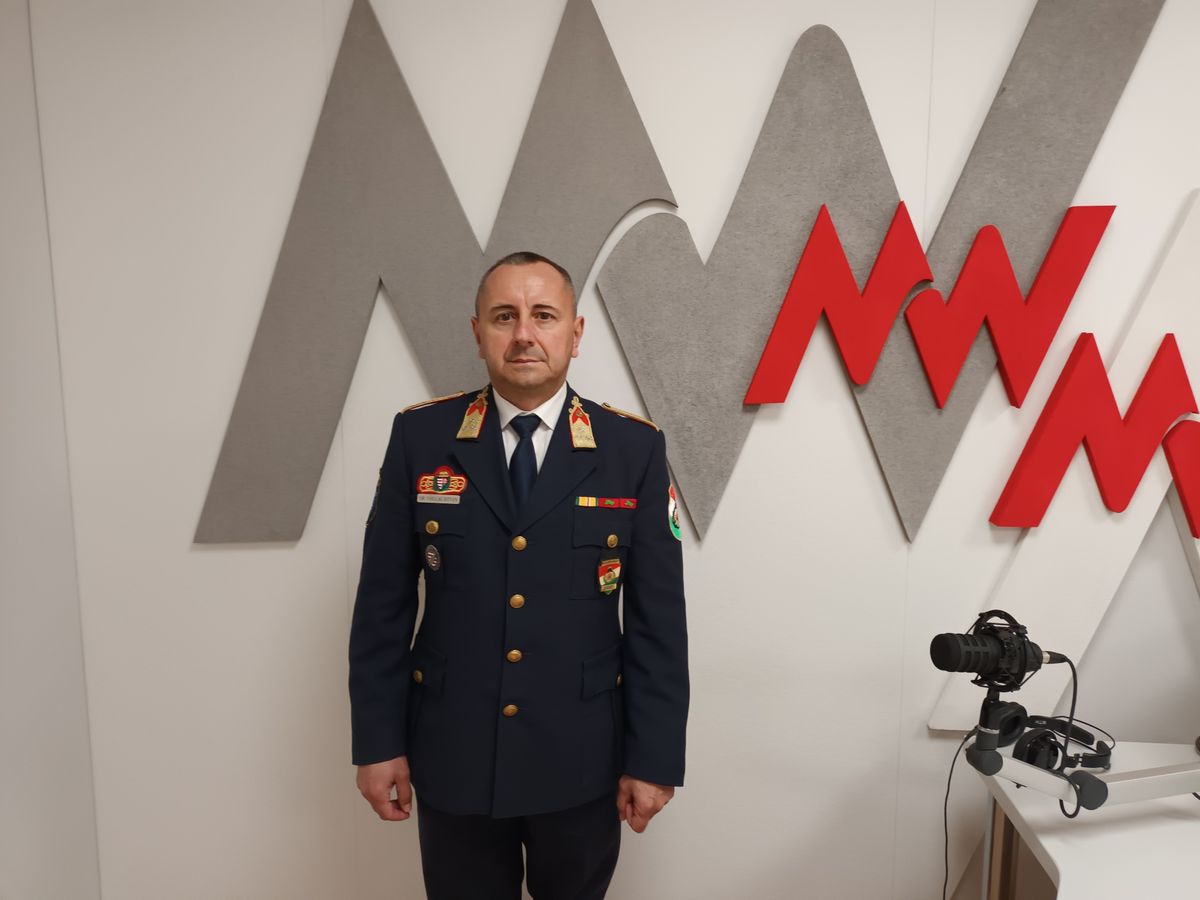 A 2023-as évet értékelte a napokban dr. Csillag István tűzoltó ezredes, tűzoltósági tanácsos, a Veszprém Vármegyei Katasztrófavédelmi Igazgatóság igazgatója. 