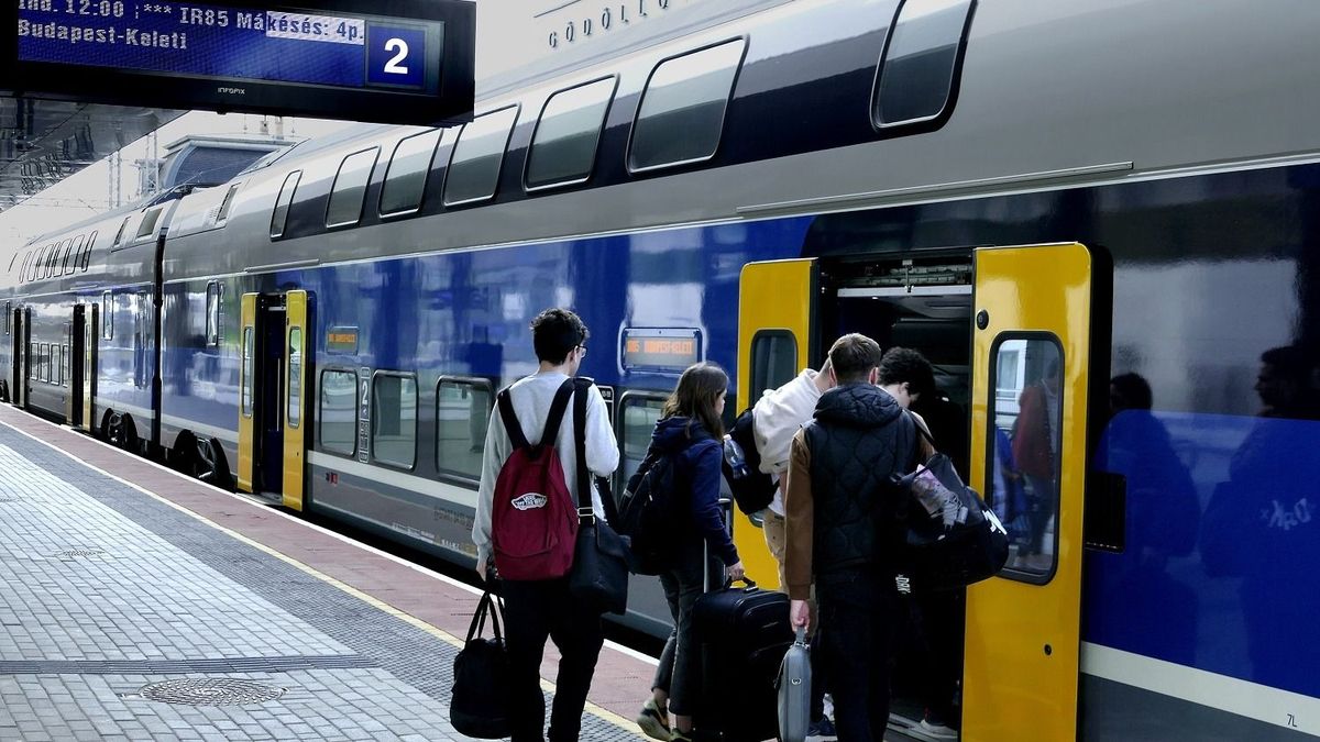 Szintet lép a MÁV-Start és a Volánbusz integrációja