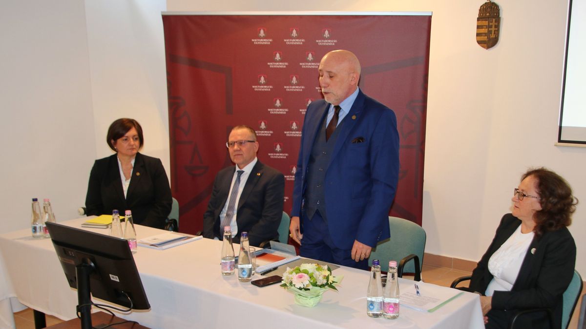 Példás működés: mérlegen a Veszprém Vármegyei Főügyészség