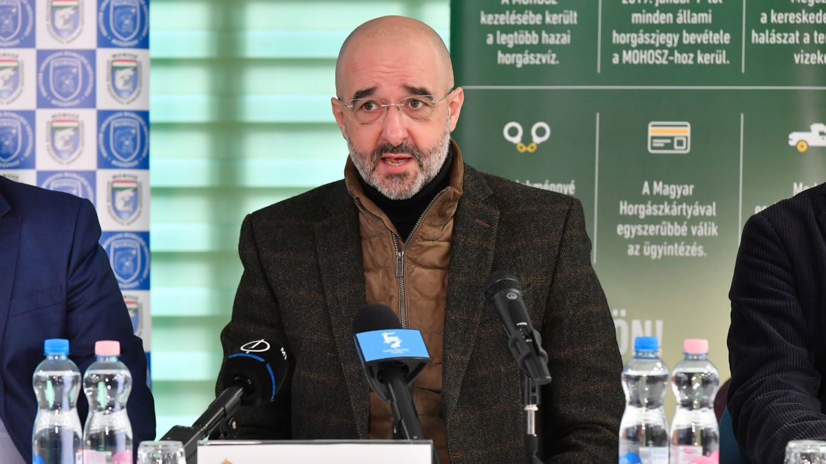 Kovács Zoltán: a kormánynak kötelessége megvédeni Magyarország becsületét