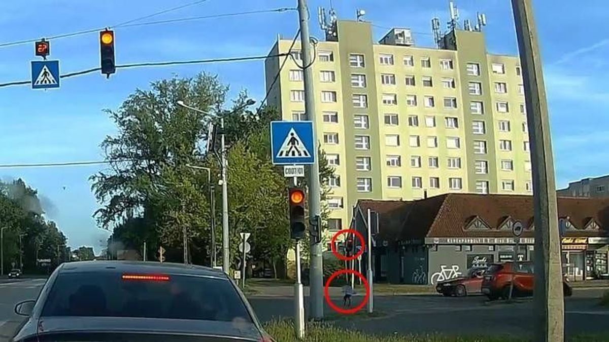 Futóbiciklivel szökött meg egy hároméves kislány, kész csoda, hogy túlélte (videó)