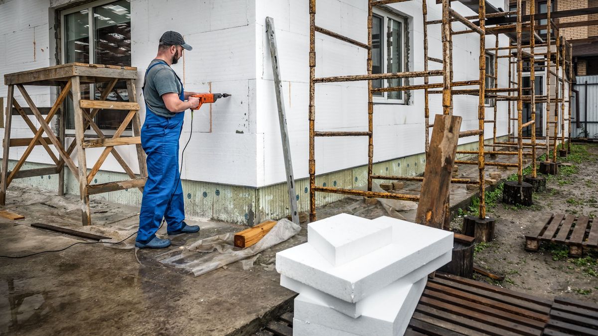 Új otthonfelújítási korszerűsítési programot indít a kormány 108 milliárd forint keretösszeggel