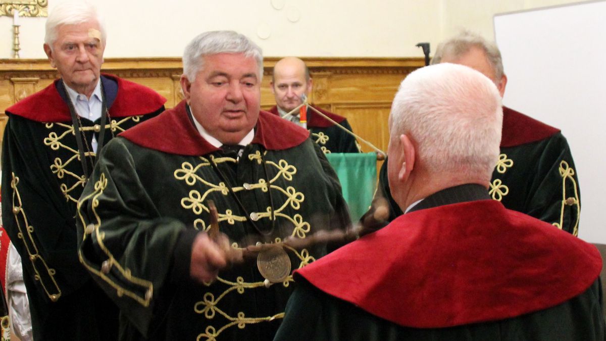 Ramassetter nevét veszi fel a sümegi borlovagrend