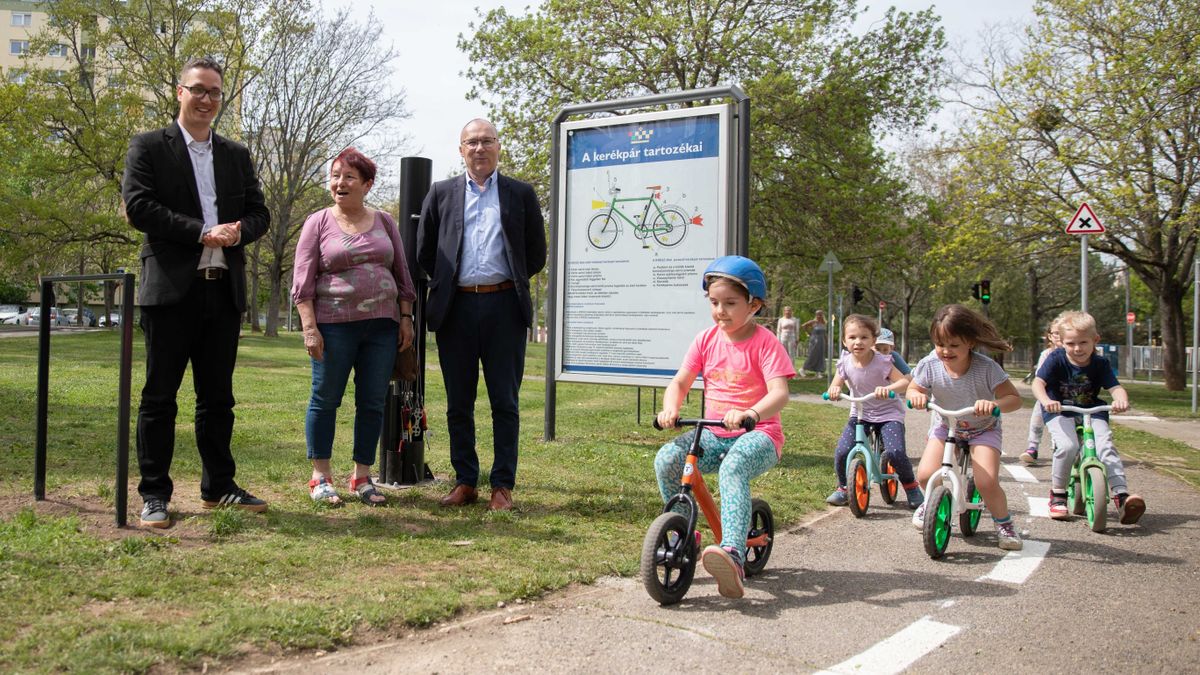 Teljesen megújult a veszprémi KRESZ-park a Jutasi úti lakótelepen (képgaléria)