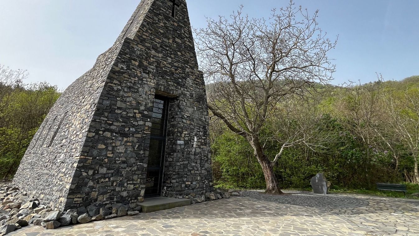 VEOL – A special place with a modern chapel