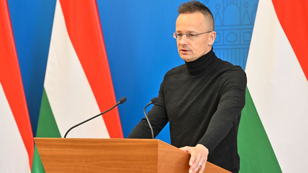Szijjártó Péter: Európában és az észak-atlanti közösségben világháborús készülődés zajlik (videó)