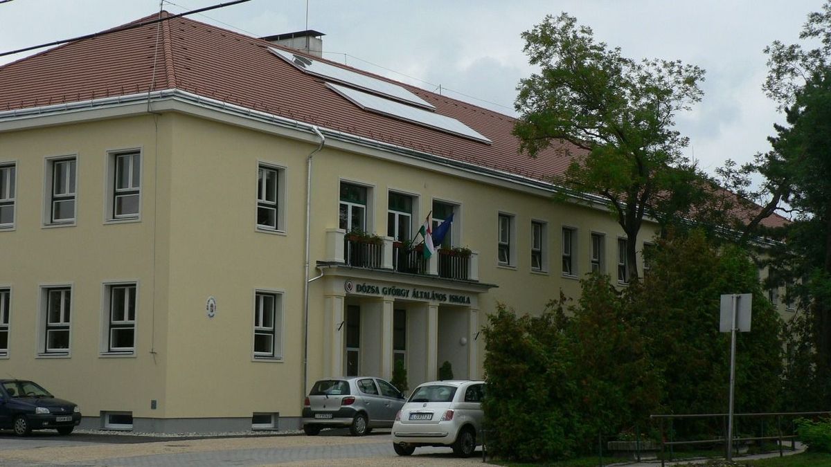 Dózsásnak lenni külön életérzés - Hatvanöt éves osztálytalálkozót tartottak