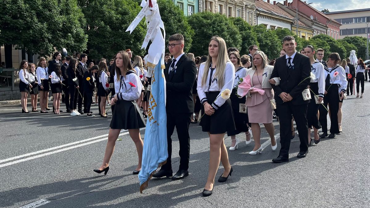 Erő, siker és gazdagság kísérje életüket
