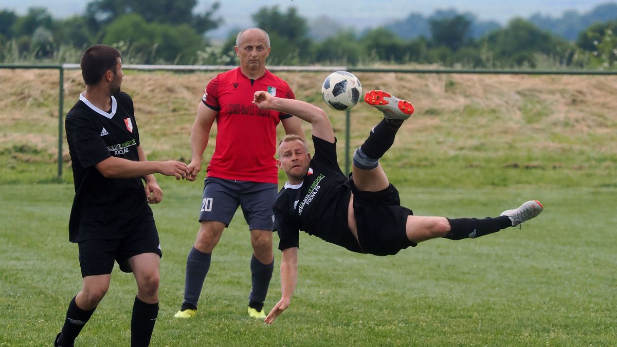 Három éllovas is botlott a megye III-ban