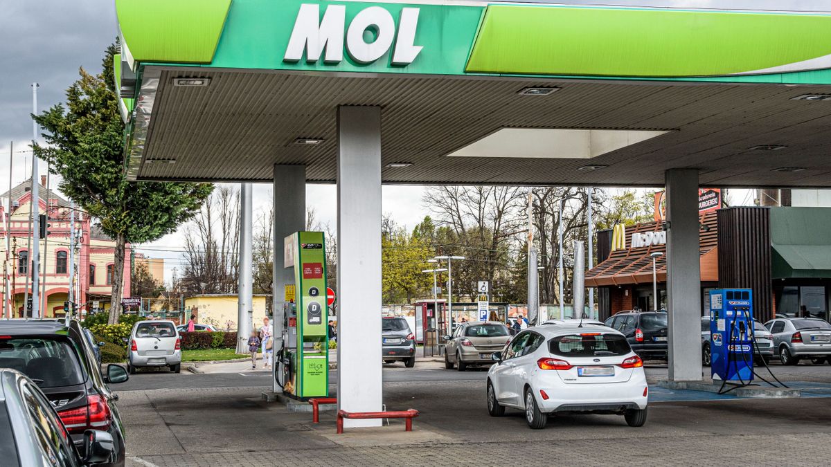 Szerdától megint olcsóbb lesz a benzin és a dízel