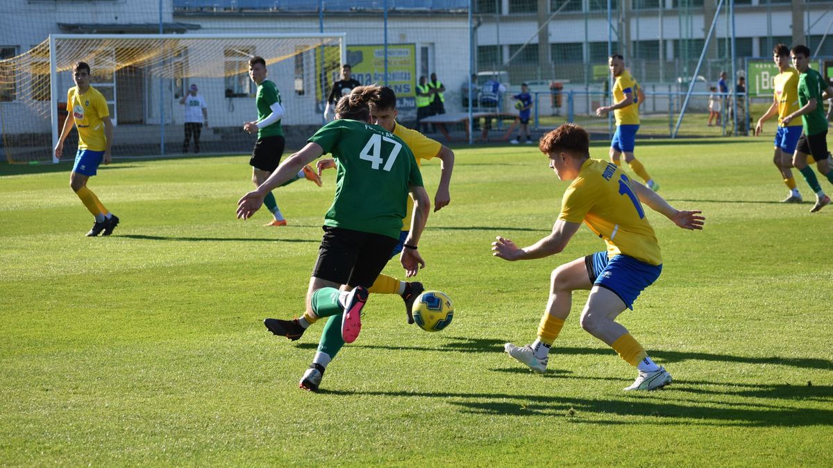Villanyfényes derbi lesz a pápai stadionban