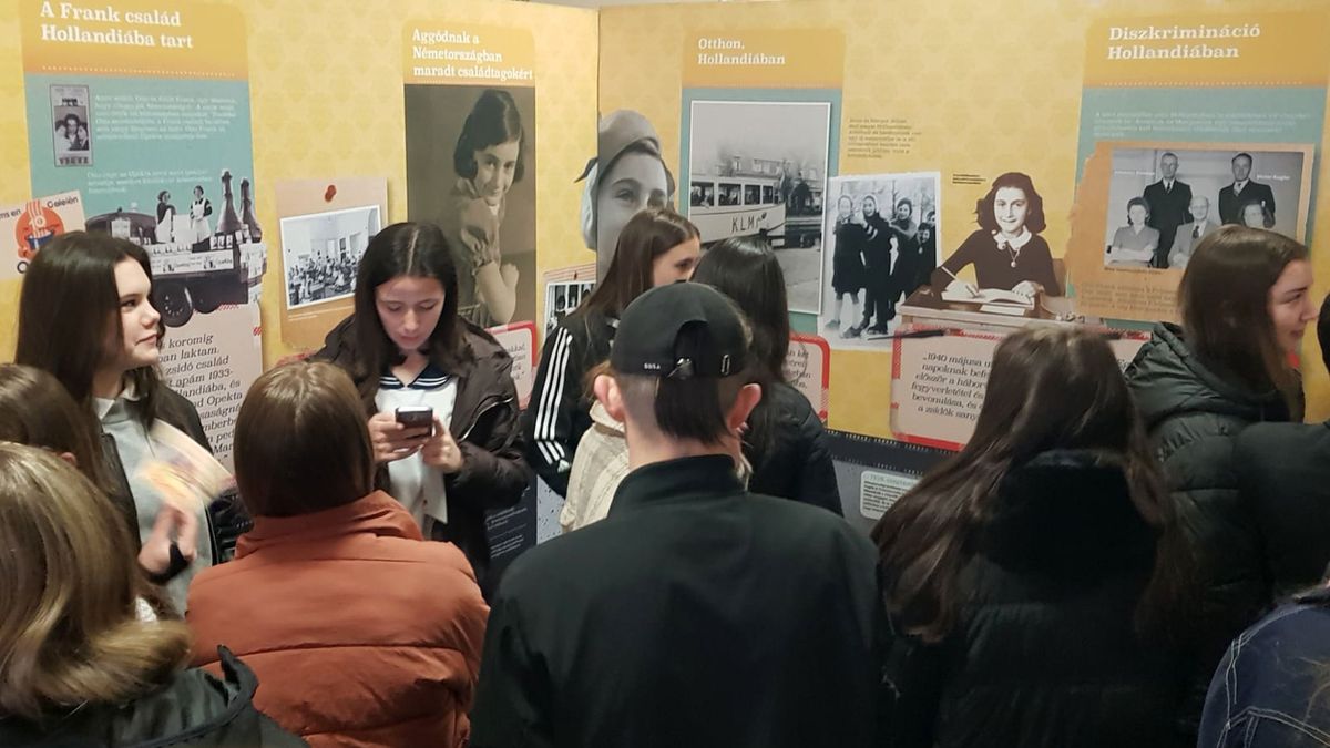 Sokakat érdekelt Anne Frank élete