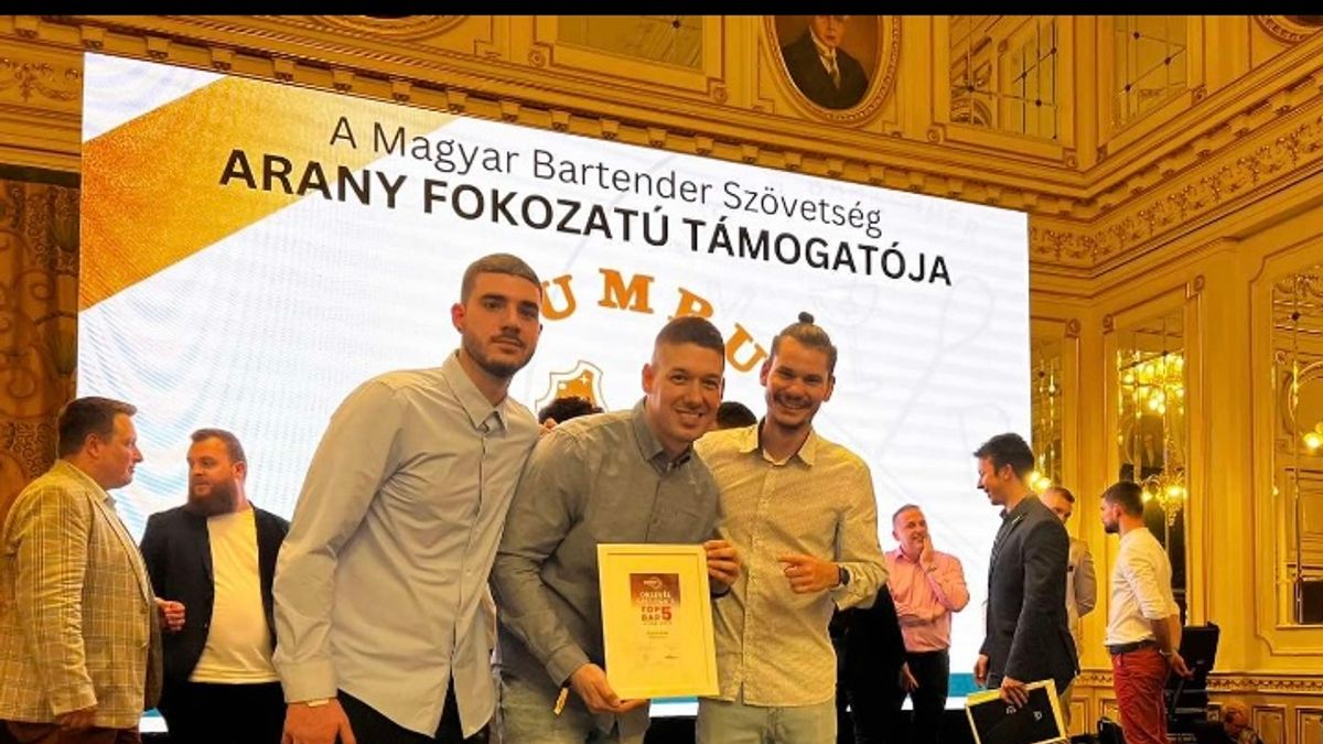A legjobb vidéki bár a Balatonfüred ÉgSzínKék!