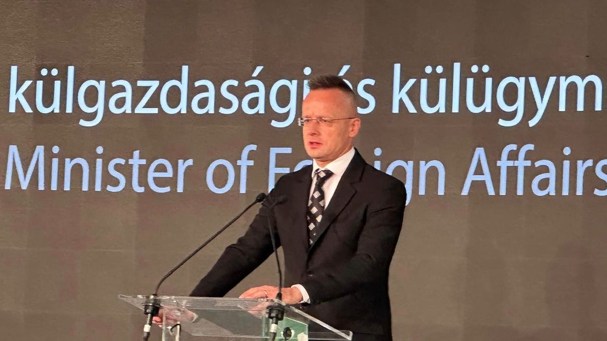 Szijjártó Péter: minden nehézség ellenére sikeres a magyar gazdaság dimenzióváltása
