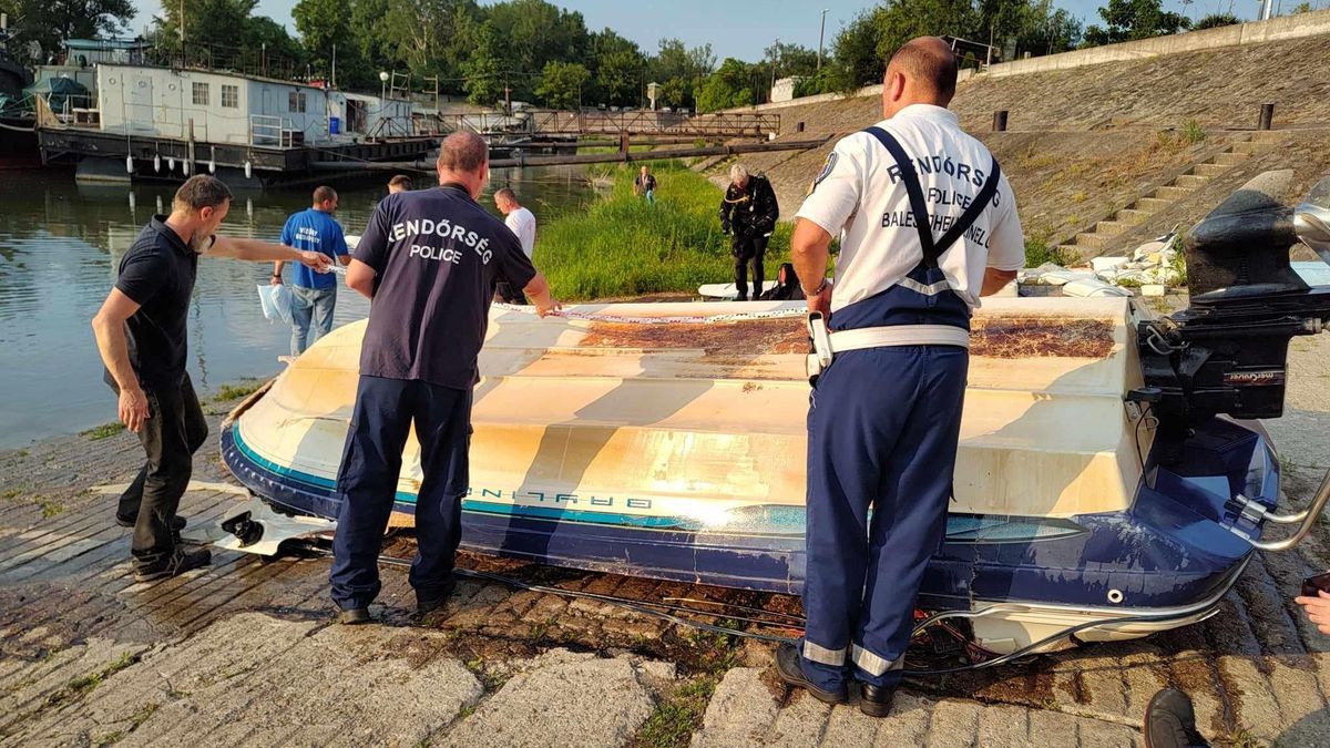 Képeken a verőcei tragédiában elsüllyedt hajó kiemelése – megrendítő fotók
