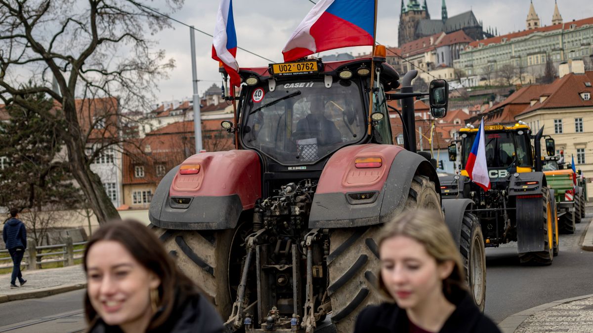 Elhalasztják jövő hétre tervezett kormányellenes tüntetésüket a cseh gazdák