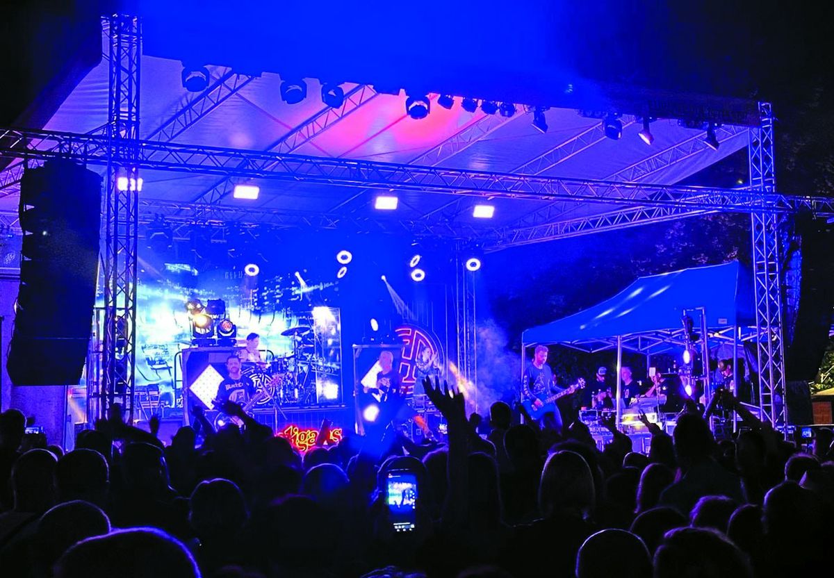 A Hooligans szombat esti koncertje sokak számára jelentett nagy élményt az idei  Gesztenyevirág fesztiválon