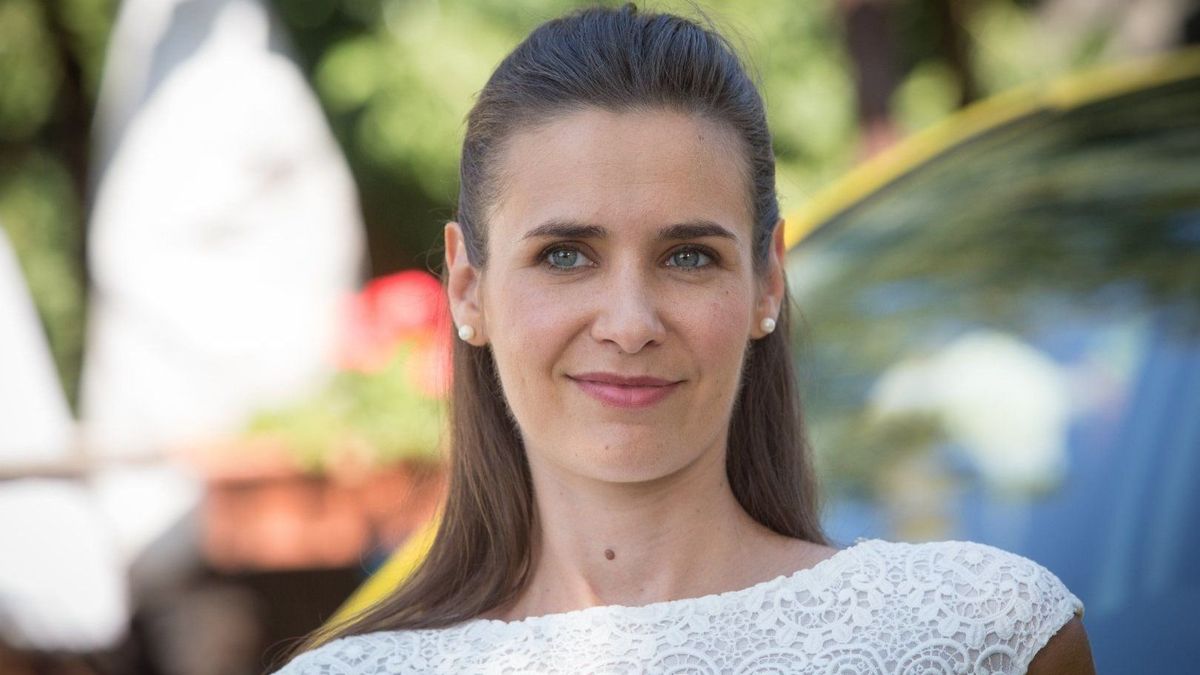 Súlyos beteg a gyönyörű színésznő, egy ritka daganat támadta meg a szervezetét