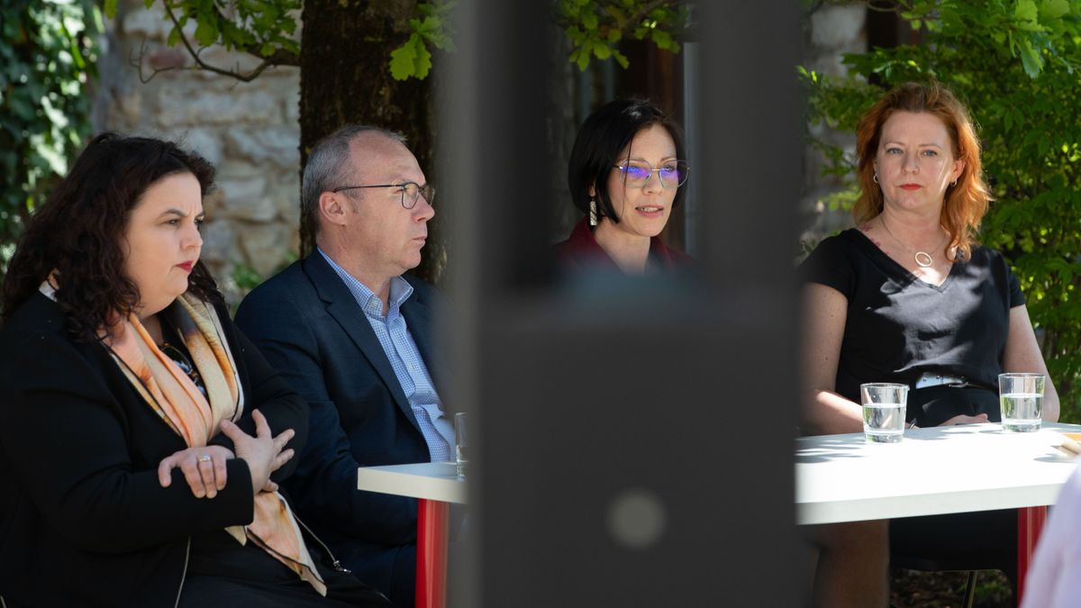 Szezonnyitás a veszprémi Művészetek Házában