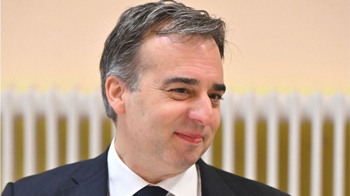 Az amerikai nagykövetség ismét hozzájárult a hazai dollármédia működéséhez