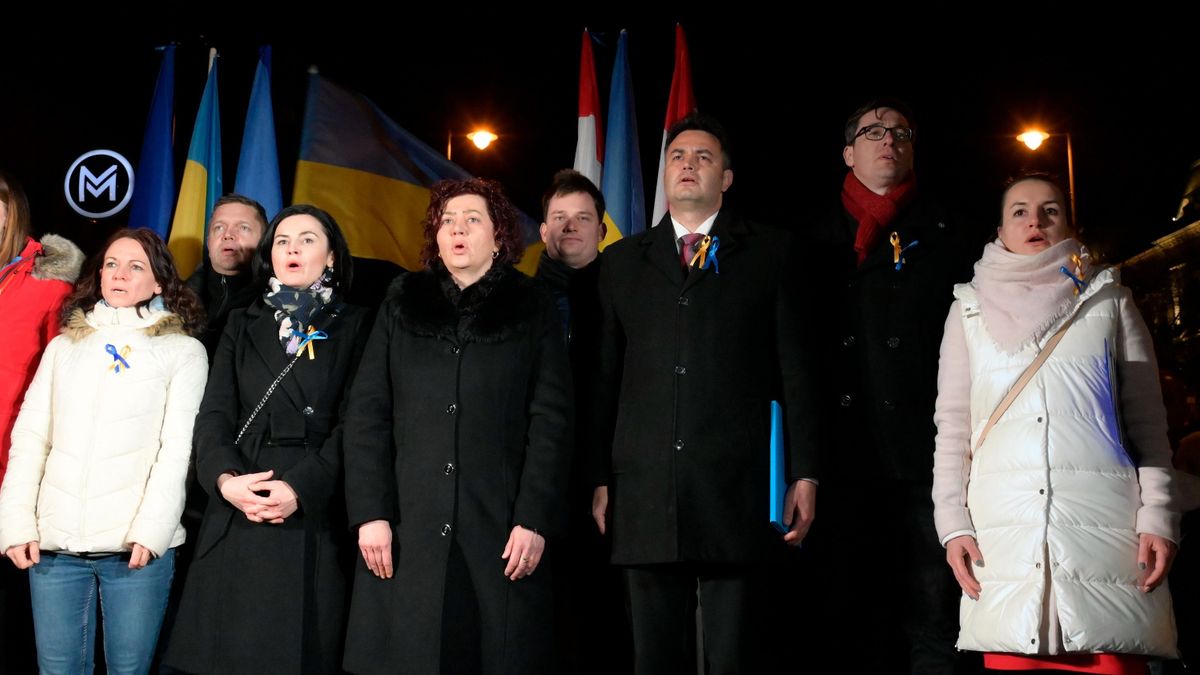 Bele akarnak minket rángatni a háborúba (videó)