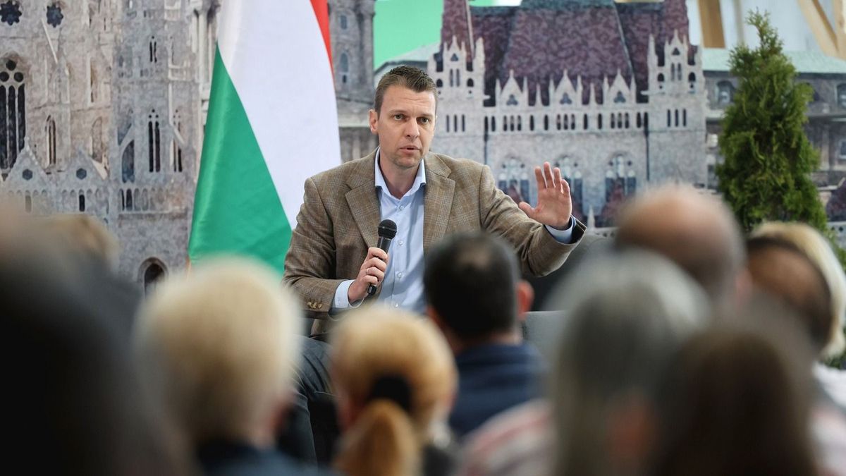 Menczer Tamás: Joe Biden embere arról beszélt, hogy katonákat kell küldeni Ukrajnába (videó)
