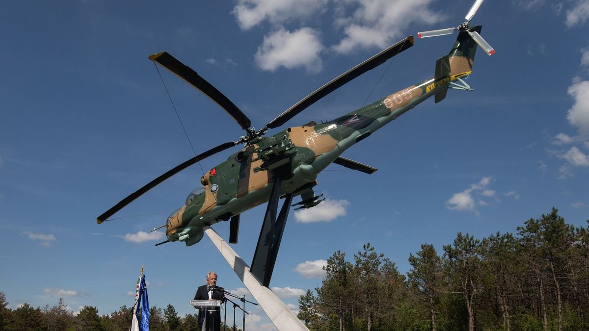A 005-ös oldalszámú Mi-24-es helikopter hazatért