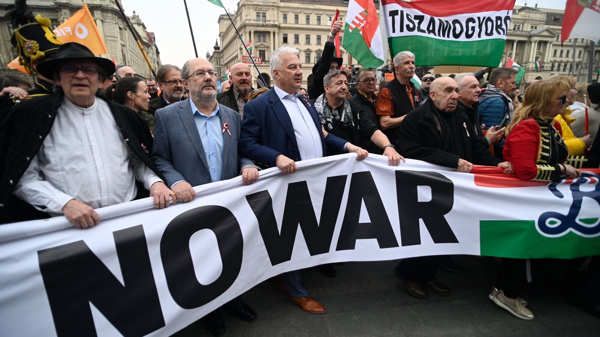 Mobilplakát-kampányt indított a CÖF-CÖKA