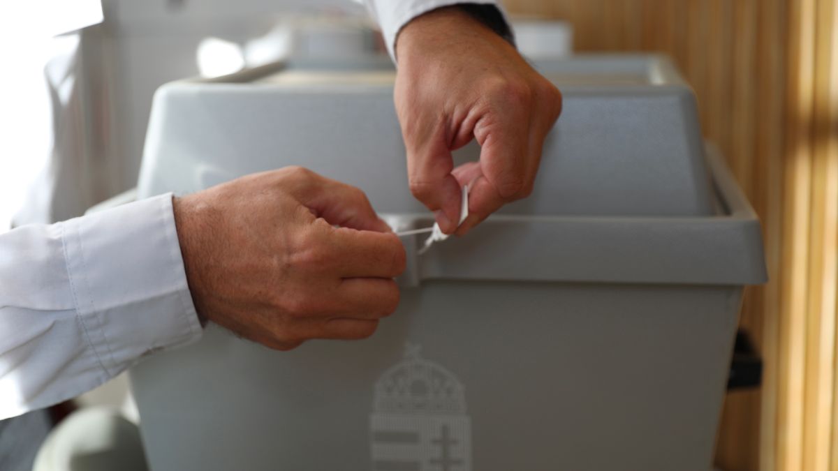 Ez történt a szavazás első két órájában Veszprém vármegyében