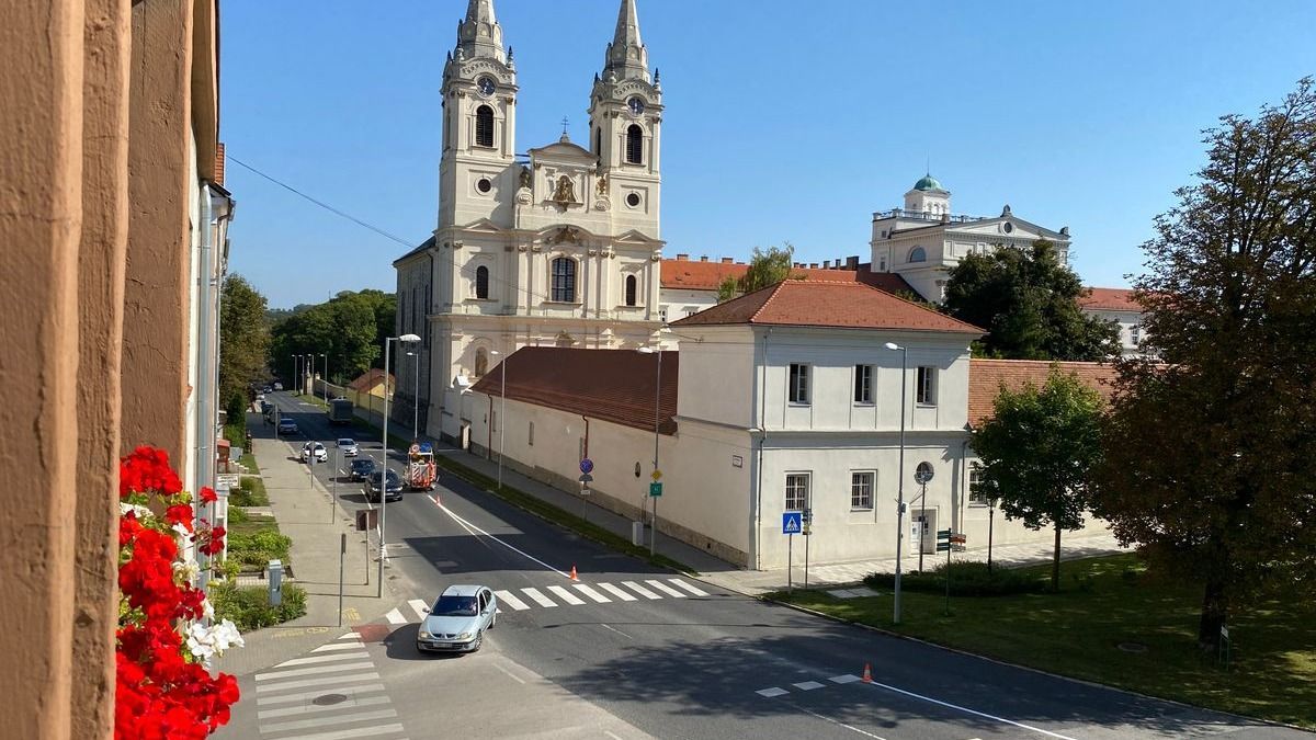Kacsala István veszi át a stafétát Ottó Pétertől Zirc élén – Megszólal cikkünkben a jelenlegi és a megválasztott polgármester