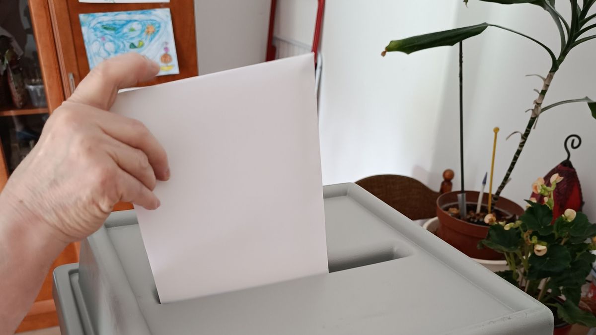 Így áll most a voksolás vármegyénkben – A friss, 15 órás adatok szerint van, ahol vár a választók fele szavazott