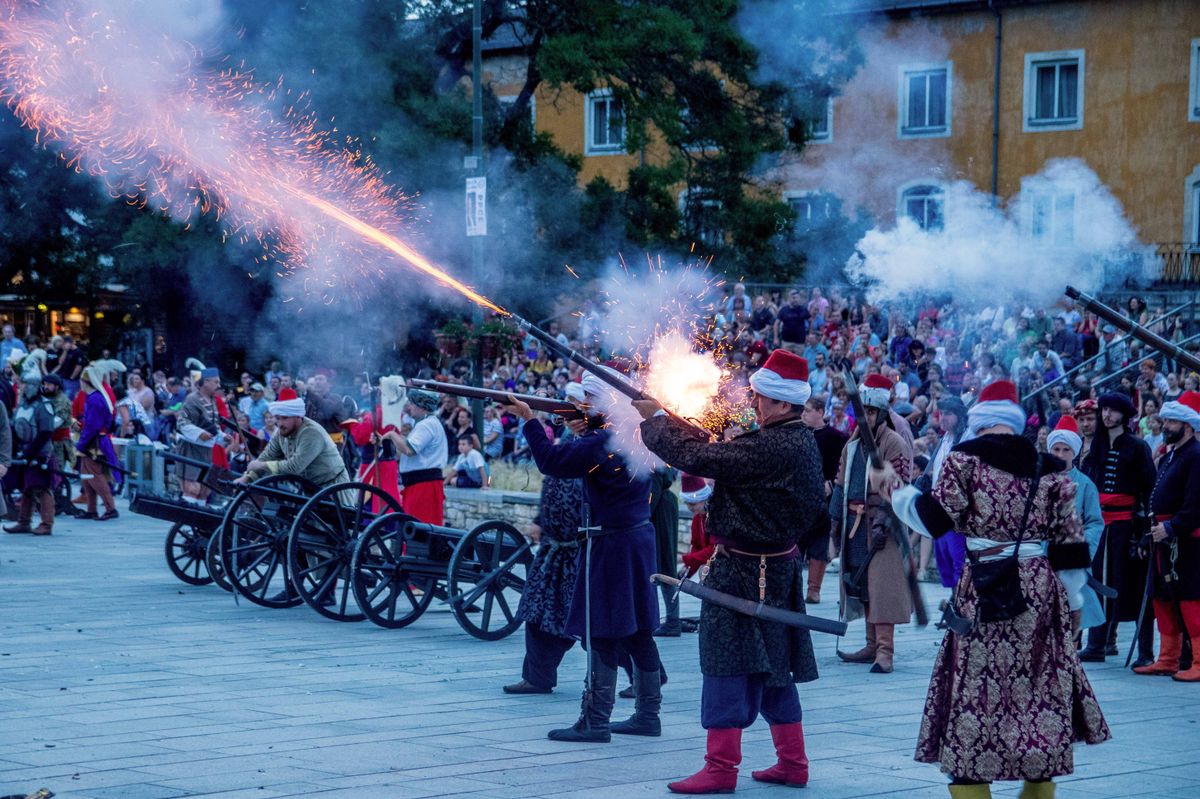 A Palotai Mustra fő attrakciója az 1566-os diadalt megidéző várostrom volt