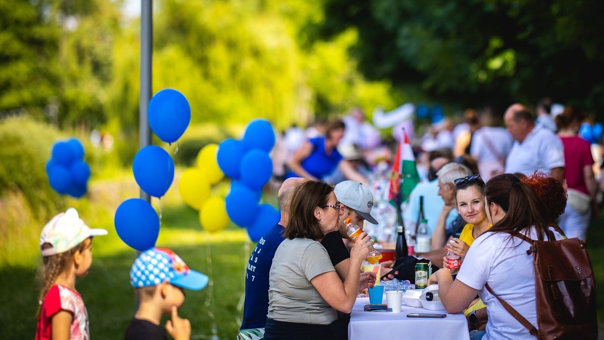 Június 23-án ismét több ezren piknikezhetünk együtt Veszprémben – Jön a Hosszúasztal Piknik!