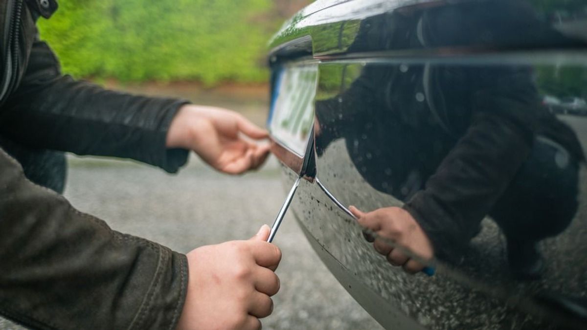 Változik egy rendszámokra vonatkozó szabály, Magyarországot is érinti