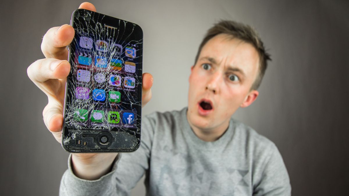 Ezt tervezi az Apple: összehajtható iPhone, „öngyógyító” képernyővel