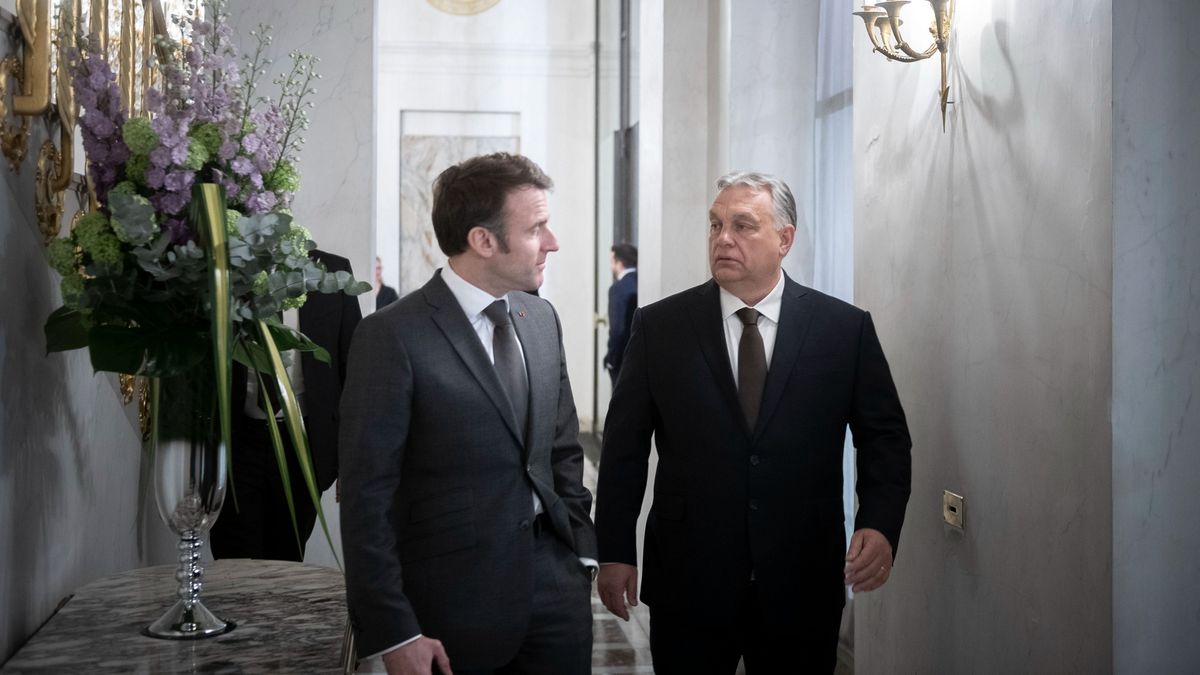 Orbán Viktor a francia elnökkel tárgyal szerdán