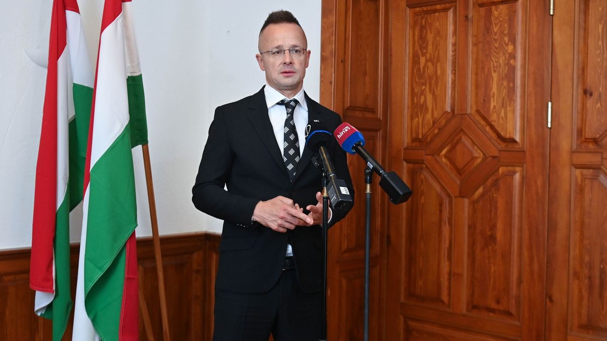Szijjártó: érdemi béketárgyalásokat a háborúzó felek között!