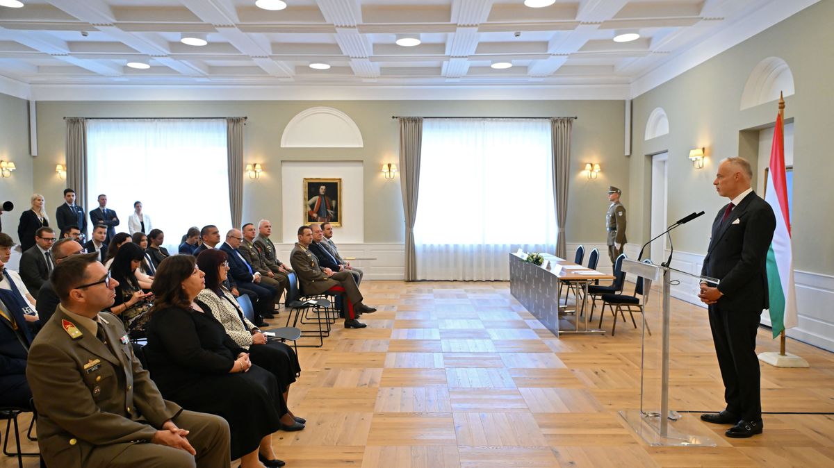 Szalay-Bobrovniczky Kristóf: szeptembertől 9500 magyar fiatal vesz részt a Honvéd Kadét Programban