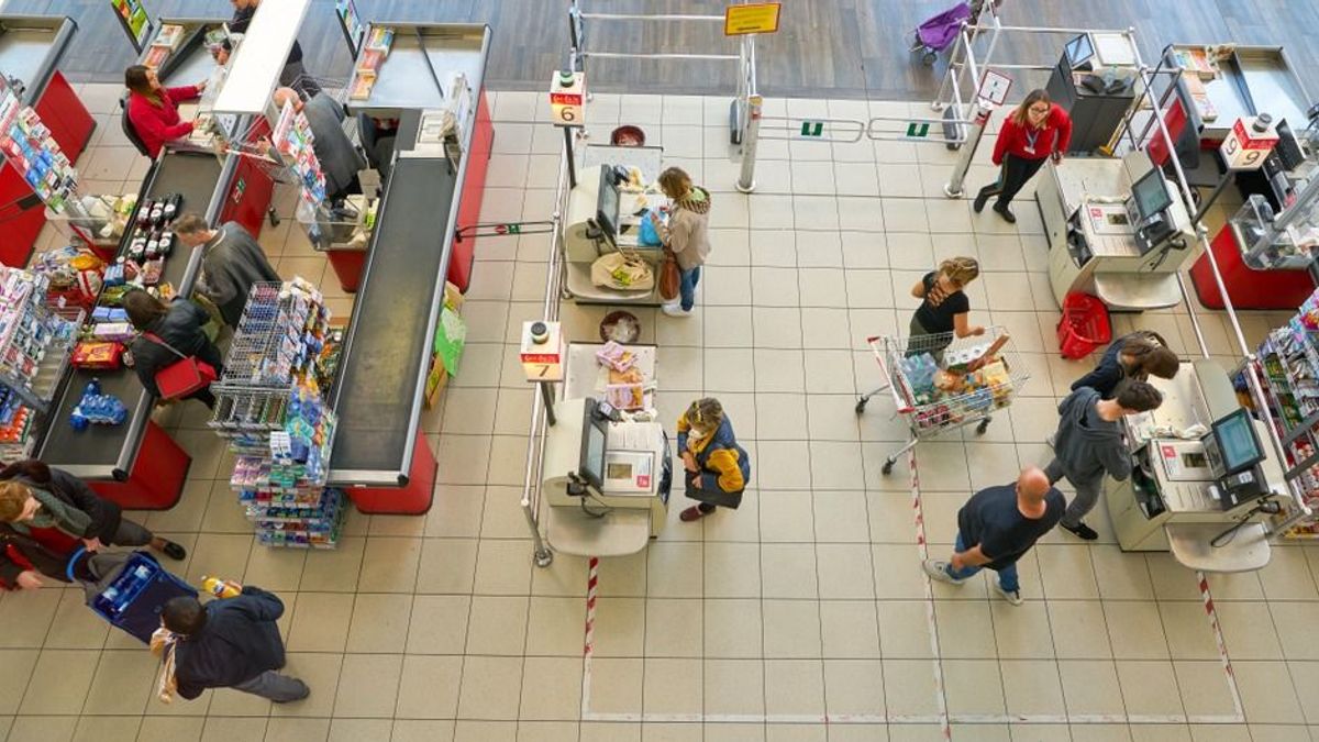 Nyereményjátékot hirdetett az áruházlánc a foci-Eb-hez kapcsolódóan