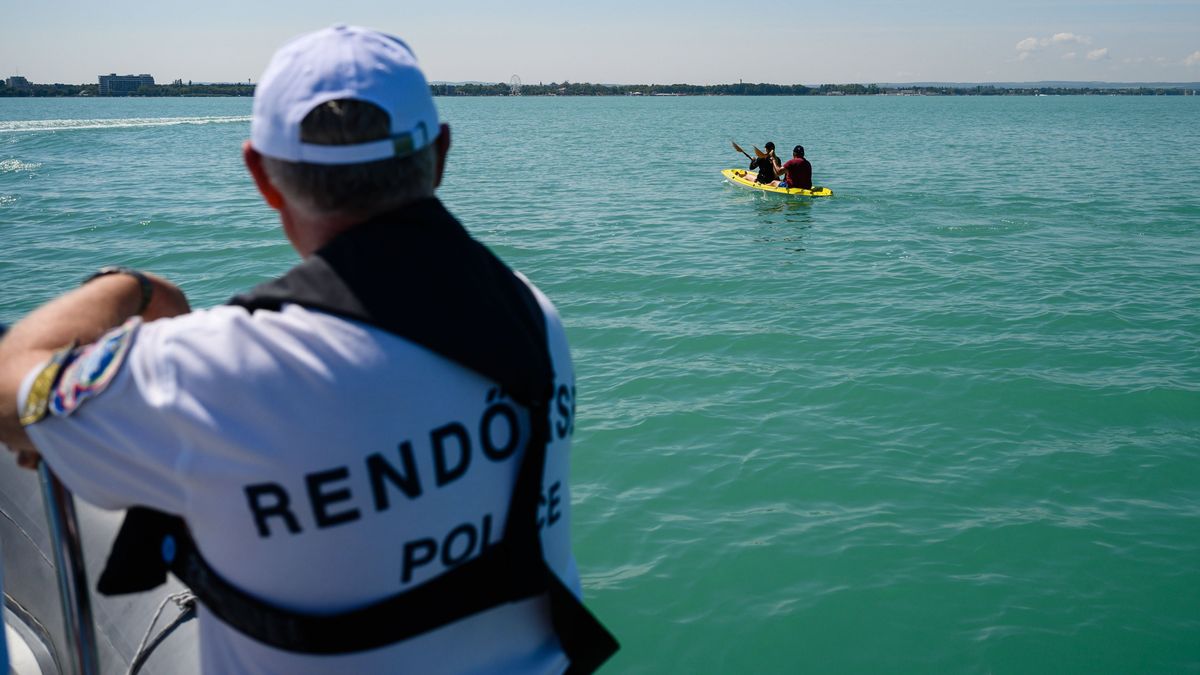 Több mint kétszeres kapacitással dolgozik a rendőrség nyáron a Balatonnál
